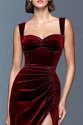 Burgundy Langes Ballkleid in A-Linie aus Samt mit Rüschen